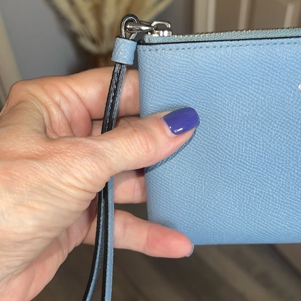 COACH Beautiful Baby Blue Wristlet Silver hardware and Logo - Picture 6 of 10